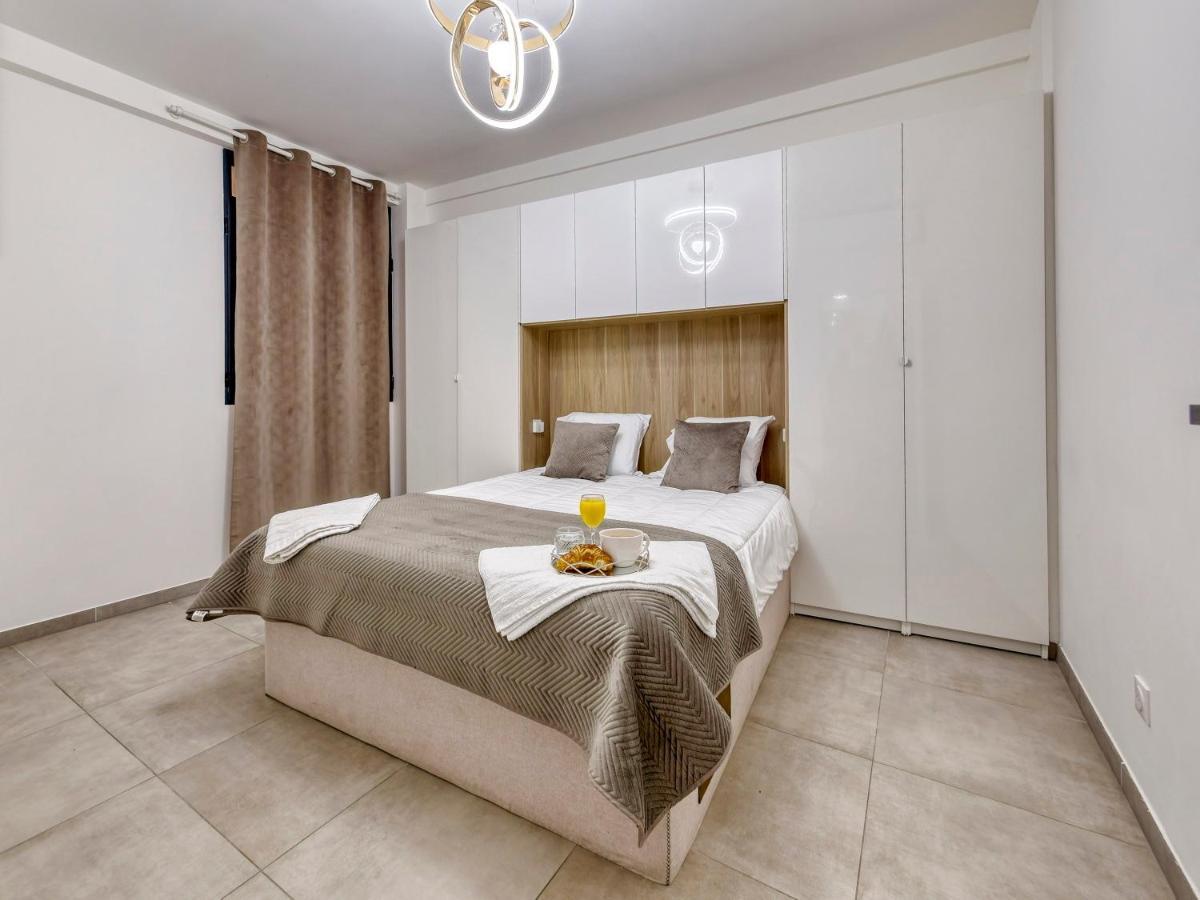 City Vibes, Indoor Parking, Breakfast & Air Conditioning Ницца Экстерьер фото